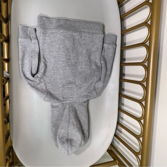 Gray & navy baby boy OshKosh B’gosh zip up timeless Hoodie no flaws - Picture 2 of 3